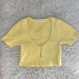 Mango Crop Sweater Top w Pearl Detail in Yellow Size XS